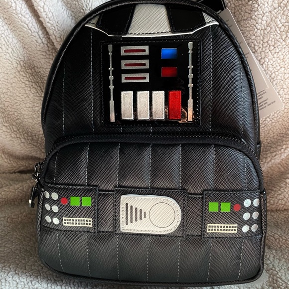 *SALE* *Light Up* Loungefly Disney Star Wars Darth Vader Cosplay Mini Backpack - Picture 1 of 8
